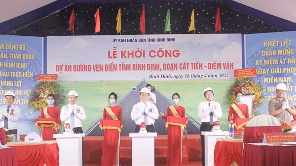 Bình Định khởi công Dự án đường ven biển gần 2.675 tỷ đồng