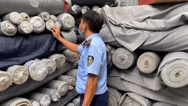 Ngăn chặn hơn 53 tấn hàng hóa nhập lậu ảnh 2