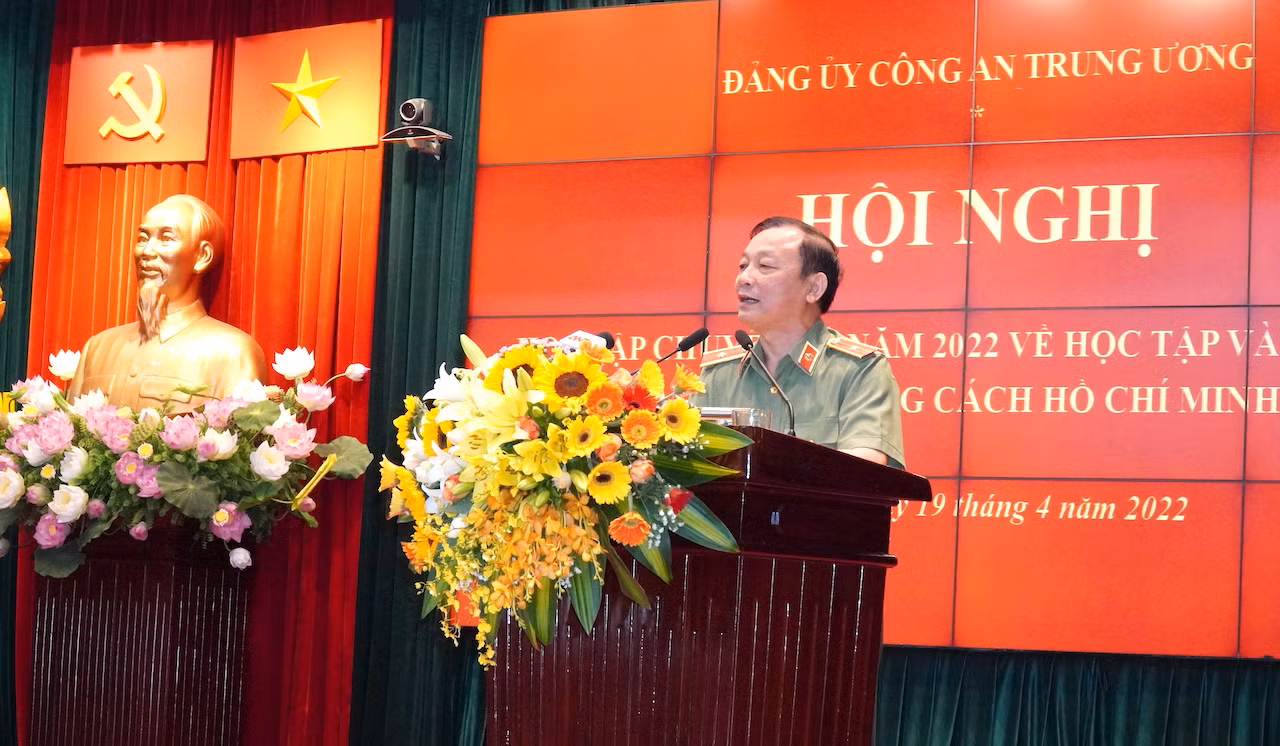 Học tập và làm theo tư tưởng của Bác về thực hiện trách nhiệm nêu gương -0