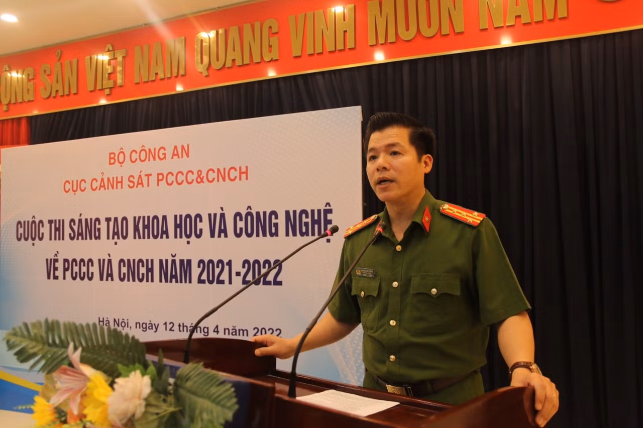 Đưa sản phẩm khoa học công nghệ vào PCCC và CNCH -0