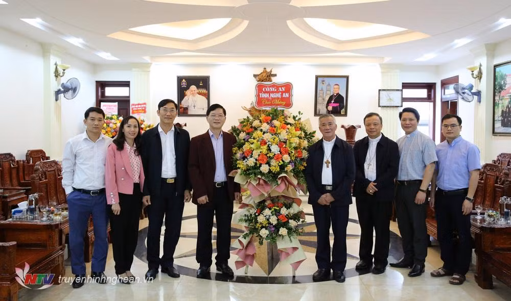 Chúc mừng Tòa Giám mục Giáo phận Vinh nhân dịp Lễ Phục sinh 2022 -0
