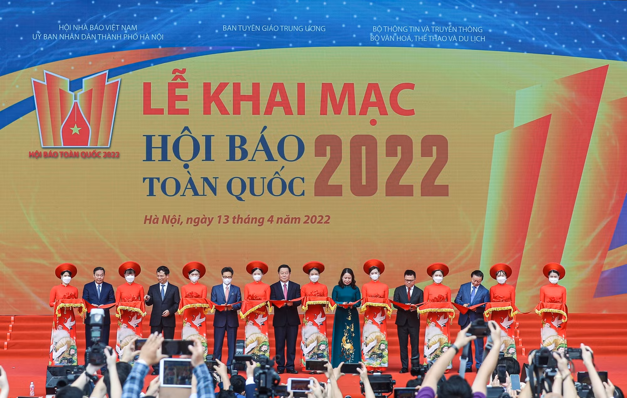 Khai mạc ngày hội của những người làm báo cả nước -0