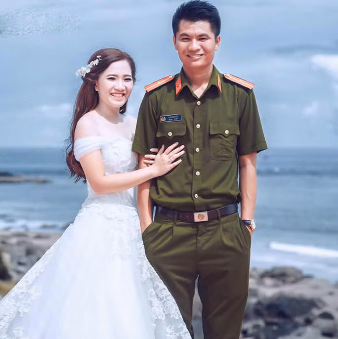 Anh Trung úy Cảnh sát cứu nạn cứu hộ dũng cảm, nghĩa hiệp, cứu giúp người -0