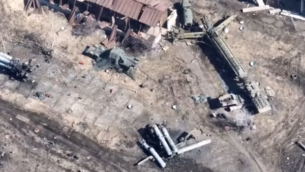 Máy bay Nga hủy diệt trận địa S-300 Ukraine sau tin Slovakia gửi viện trợ