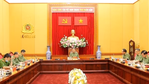 Kiểm tra công tác xây dựng Công an xã chính quy tại Hạ Long ảnh 5