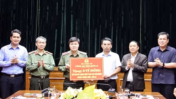 Sơn La đẩy mạnh khai báo lưu trú qua dịch vụ công trực tuyến ảnh 2