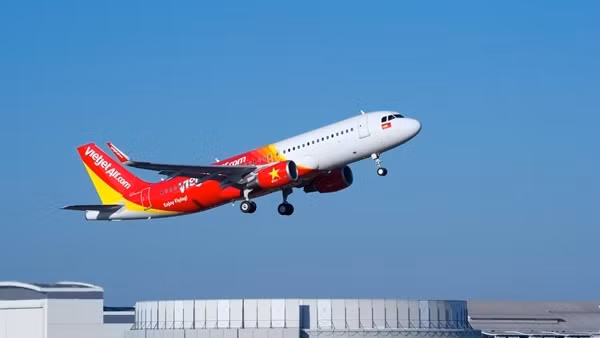 Không để xảy ra tình trạng tăng giá vé máy bay trái quy định trong kỳ nghỉ lễ ảnh 3
