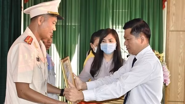 Chủ tịch nước tặng thưởng Huân chương cho Đại úy Thái Ngô Hiếu