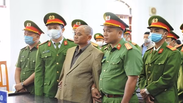 Y án tử hình cựu Bí thư xã giết người trục lợi bảo hiểm