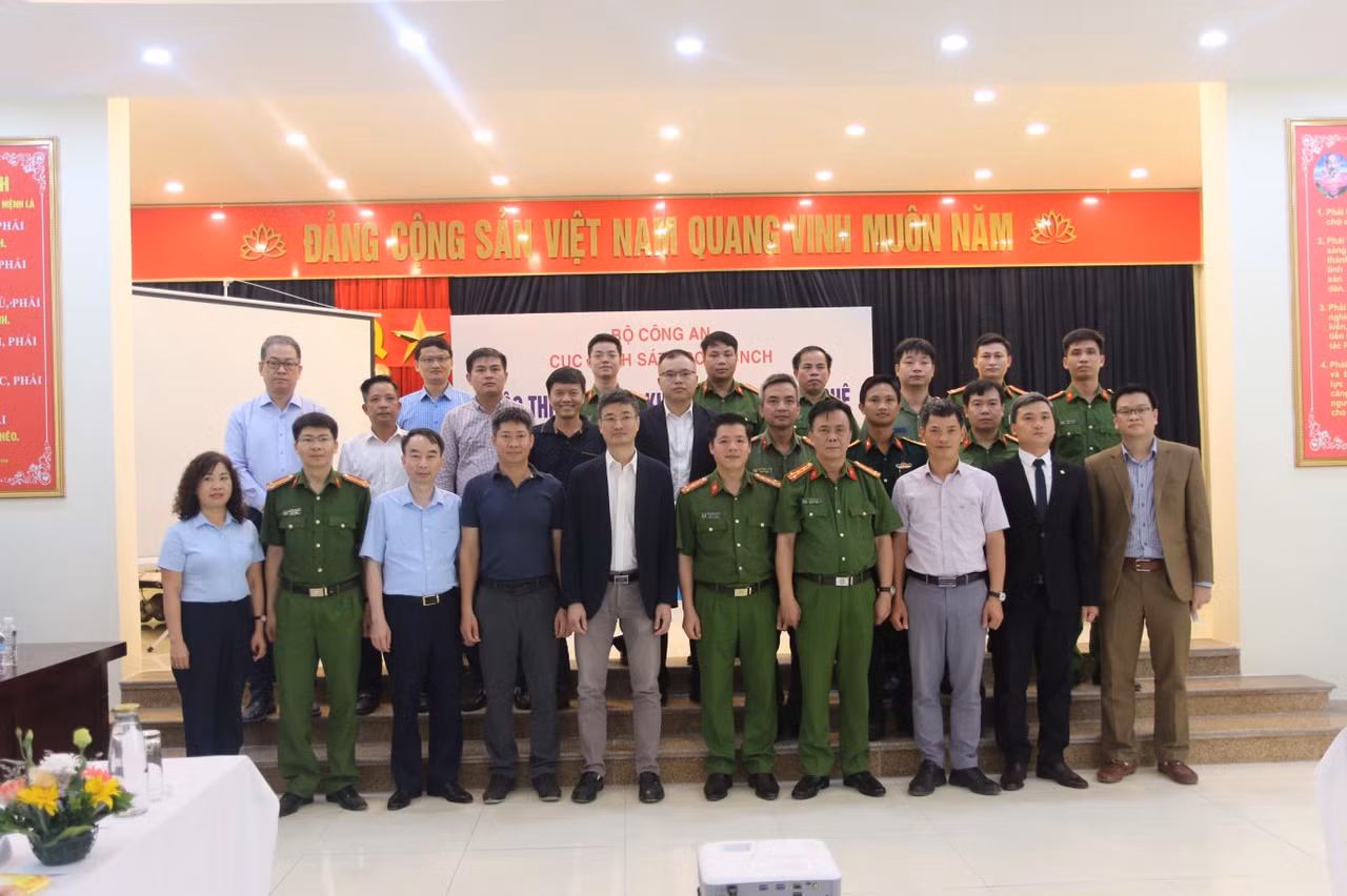 Đưa sản phẩm khoa học công nghệ vào PCCC và CNCH -0