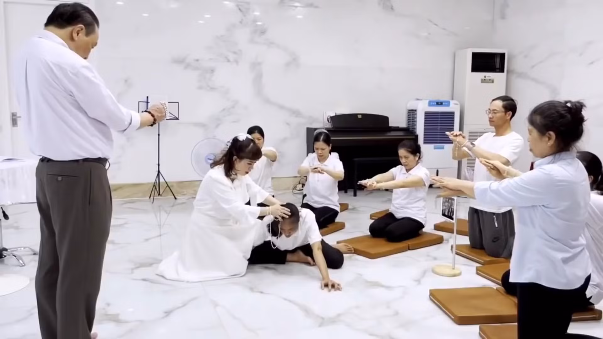 Lật tẩy trò đóng giả ma quỷ của nhóm “Trừ quỷ Bảo Lộc” -0