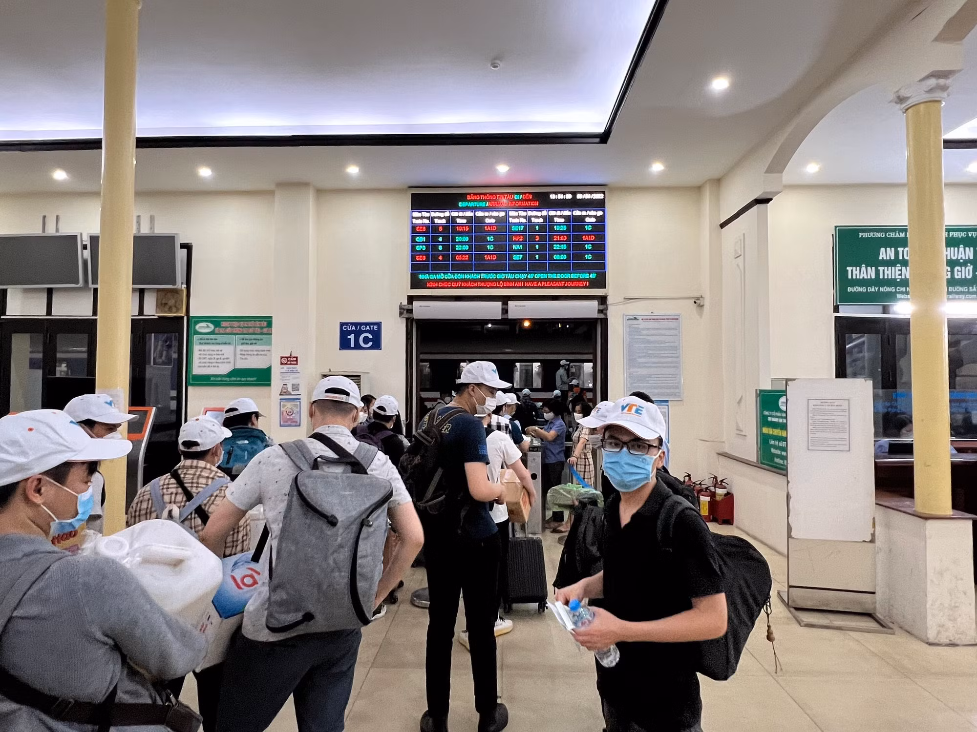 Hôm nay, tàu Hà Nội - Lào Cai chính thức chạy lại -0