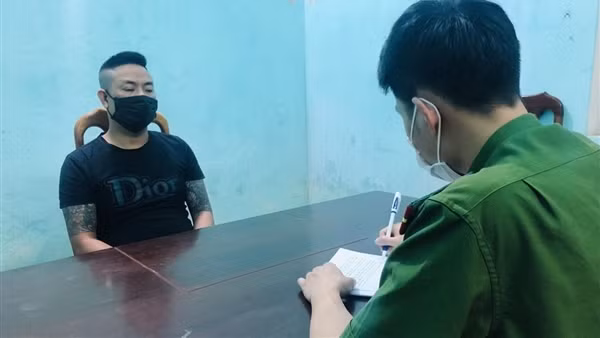 Khởi tố đối tượng cho vay tín chấp qua mạng với lãi suất lên đến 730%/năm ảnh 2