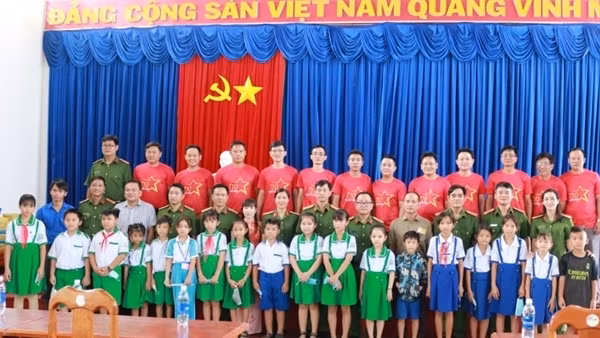 tang1-1650165139173.jpg