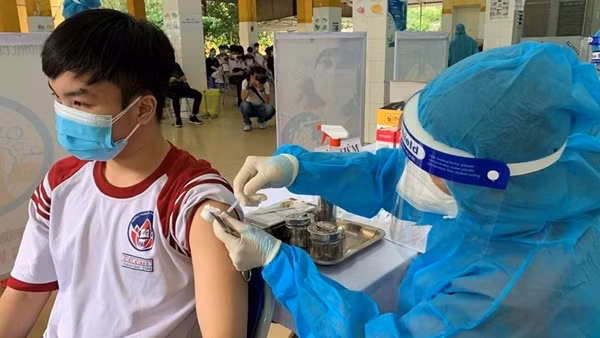Đã có 3 địa phương triển khai tiêm vaccine phòng COVID-19 cho trẻ em từ 5 đến dưới 12 tuổi ảnh 2