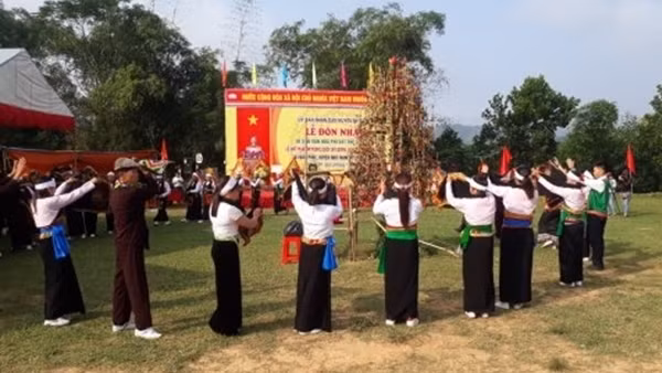 Nhiều chương trình đặc sắc sẽ diễn ra trong Lễ hội Làng Sen năm 2022 ảnh 3