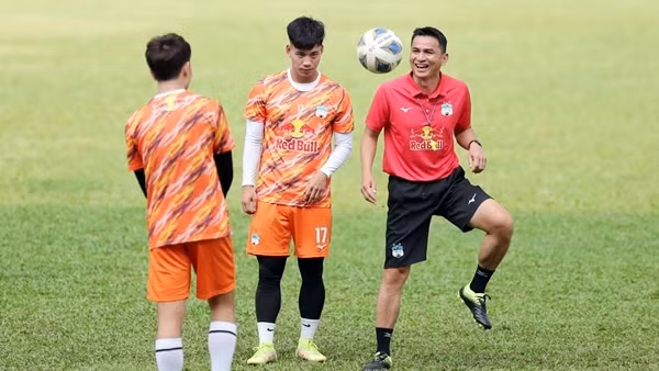 Tương lai của Hoàng Anh Gia Lai sau V.League 2022 ảnh 3