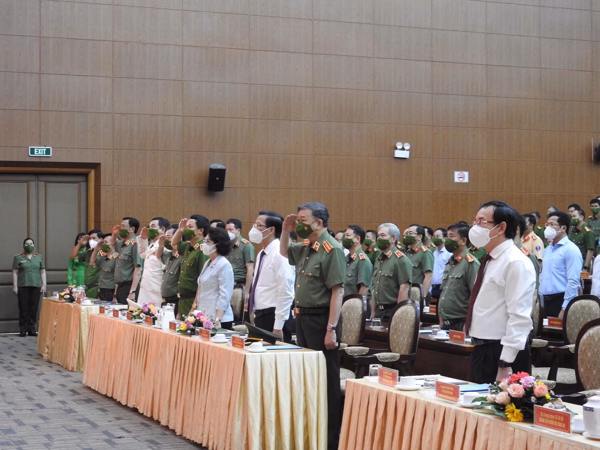 Công an TP Hồ Chí Minh phát huy truyền thống, vượt qua khó khăn, hoàn thành xuất sắc nhiệm vụ -0