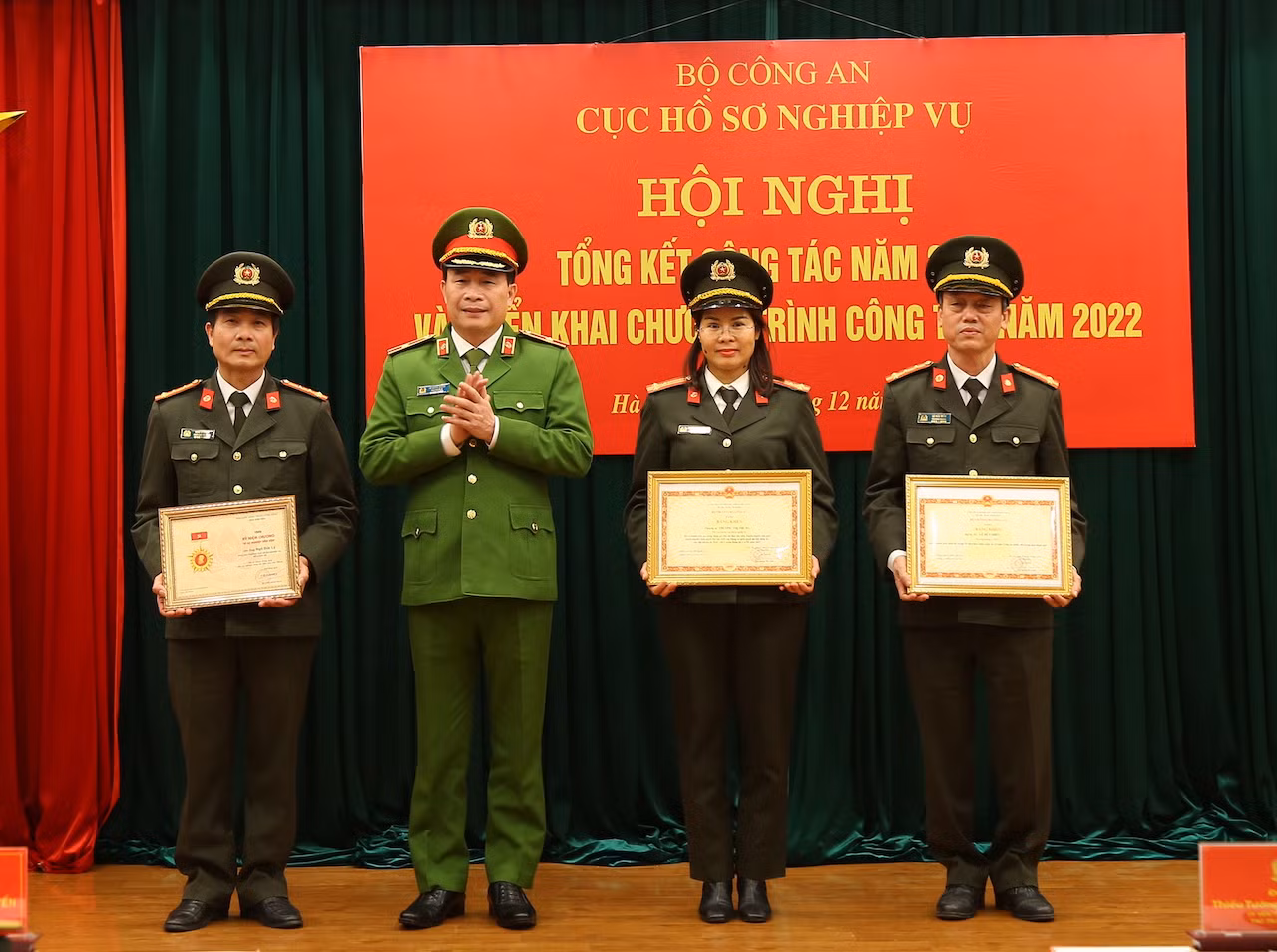 Xây dựng Cục Hồ sơ nghiệp vụ trở thành Trung tâm thông tin nghiệp vụ của lực lượng CAND -0