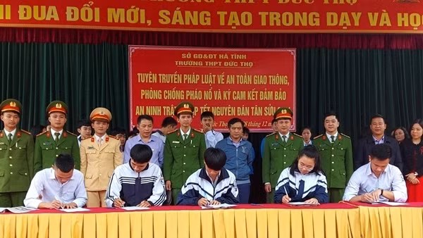 Phá nhiều đường dây bán pháo nổ ảnh 2