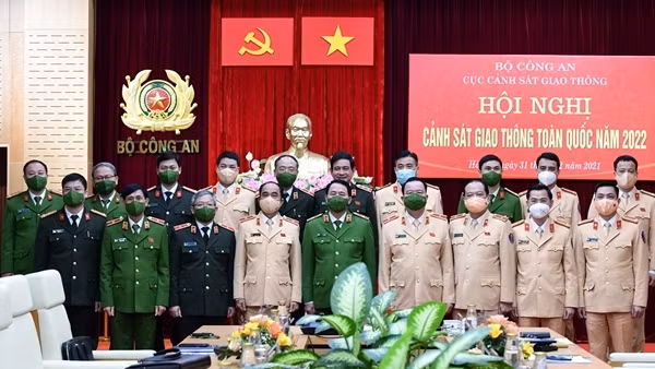 Tập trung cải cách hành chính, nâng cao hiệu quả công tác trong lực lượng Cảnh sát giao thông