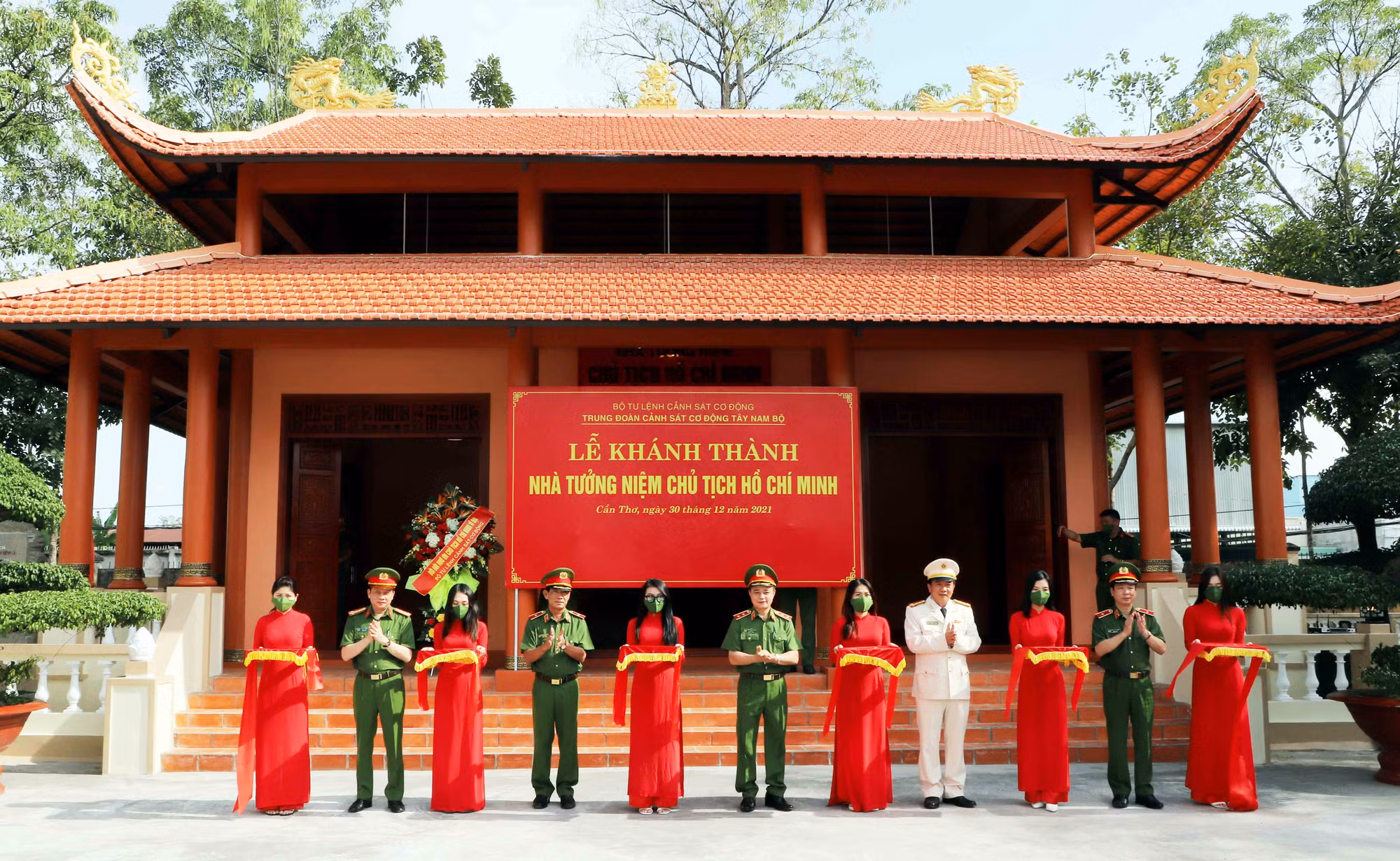 Kỷ niệm 20 năm thành lập Trung đoàn CSCĐ Tây Nam Bộ -0