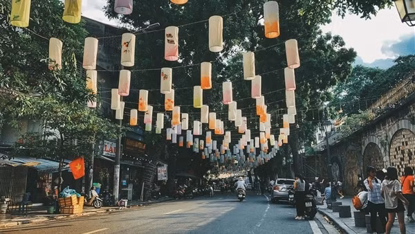 Xử phạt hàng chục trường hợp đào hè phố trái phép, lấn chiếm vỉa hè ảnh 3
