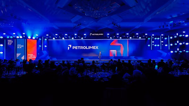 Tập đoàn Xăng dầu Việt Nam tái định vị thương hiệu Petrolimex trong giai đoạn mới -0