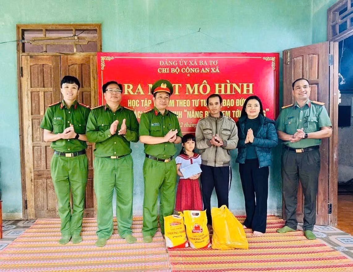 Công an cấp xã ở Đà Nẵng và Quảng Ngãi “gần dân nhất” với nhiều hoạt động ý nghĩa, nhân văn -0