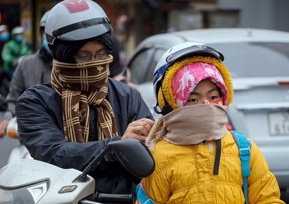 Hà Nội mưa rét tê tái -0