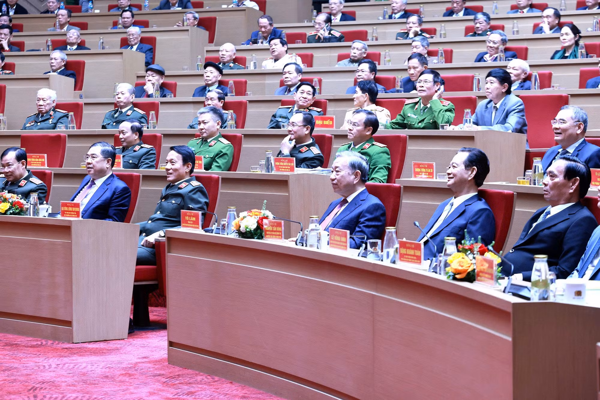 Khơi dậy ý chí, khát vọng hành động quyết liệt trong toàn dân thực hiện thắng lợi mục tiêu Đại hội XIV -0