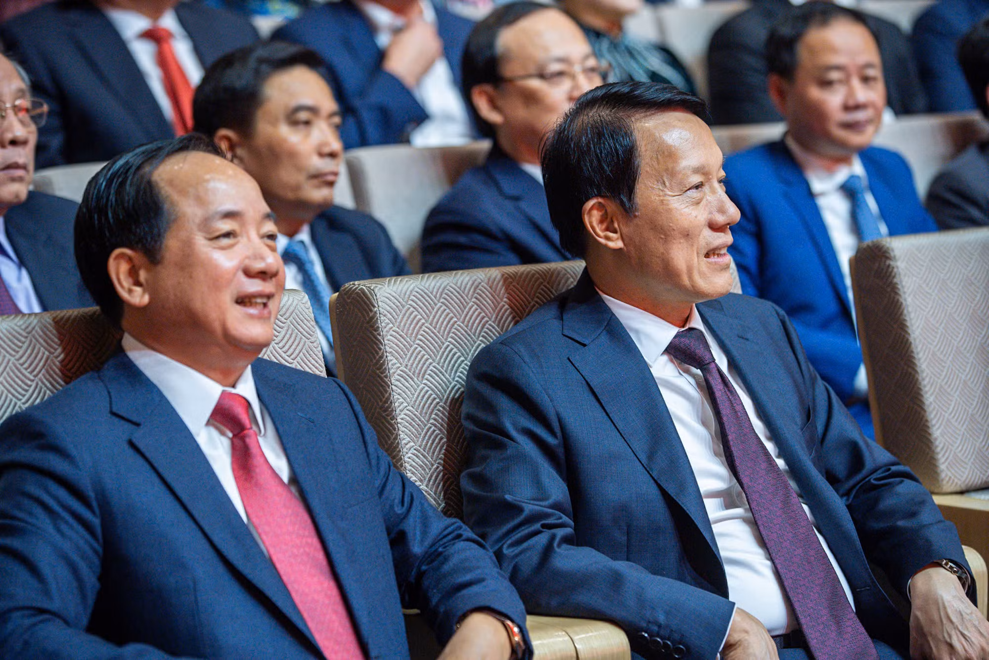 Tuyên dương 96 Bí thư chi bộ xuất sắc toàn quốc và trao Giải Búa liềm vàng lần thứ X -0