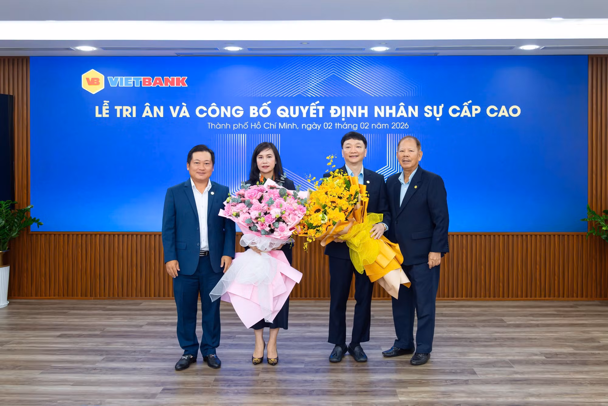 Vietbank tri ân và kiện toàn bộ máy nhân sự cấp cao -0