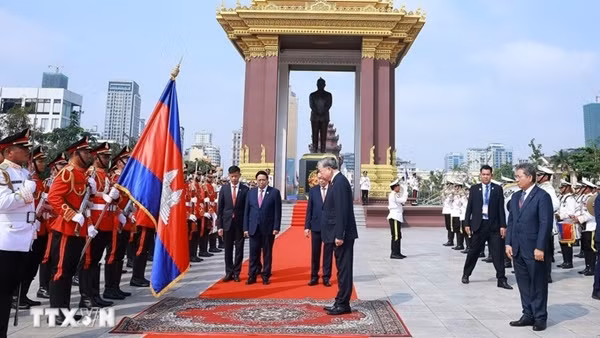 Tổng Bí thư Tô Lâm đặt vòng hoa tại Đài Độc lập, Đài tưởng niệm cố Quốc vương Norodom Sihanouk, Đài Hữu nghị Campuchia-Việt Nam