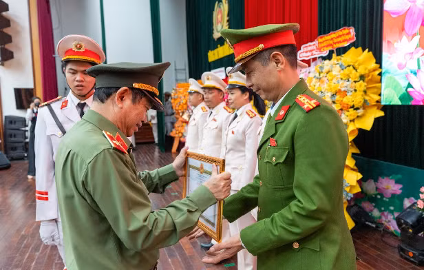 Công an Đắk Lắk kỷ niệm 80 năm Ngày truyền thống lực lượng CSGT -0