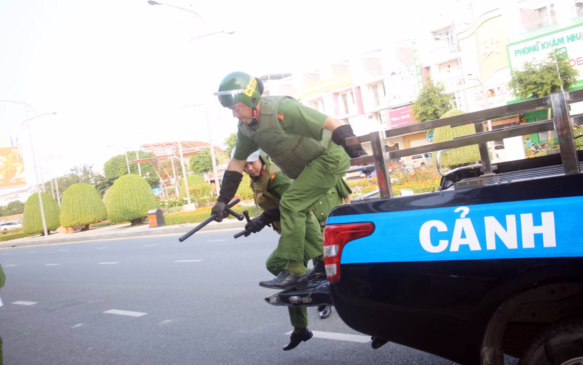 Công an tỉnh An Giang diễn tập phương án phòng chống cướp ngân hàng -0