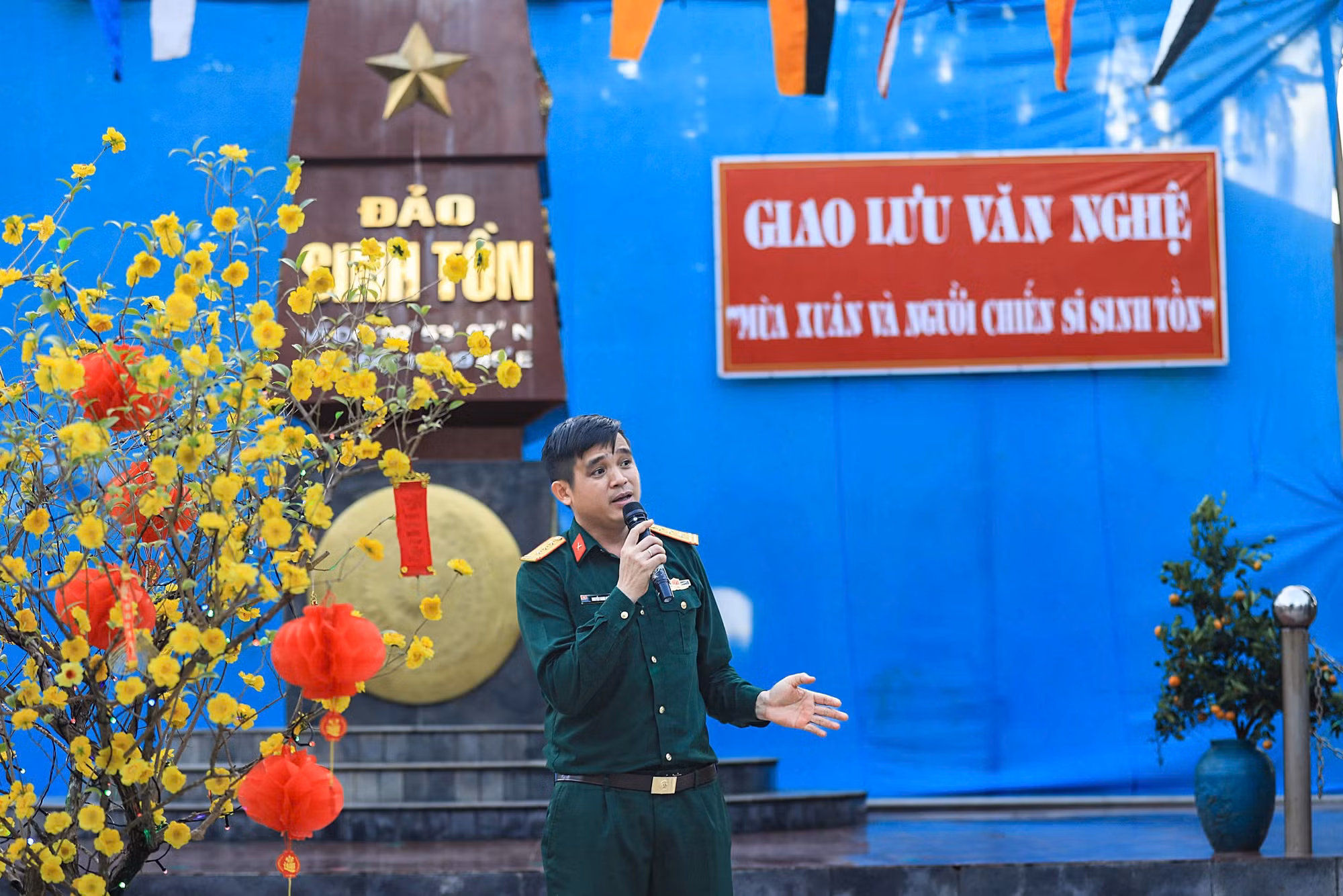 Những tấm lòng vượt sóng vì nhau -0