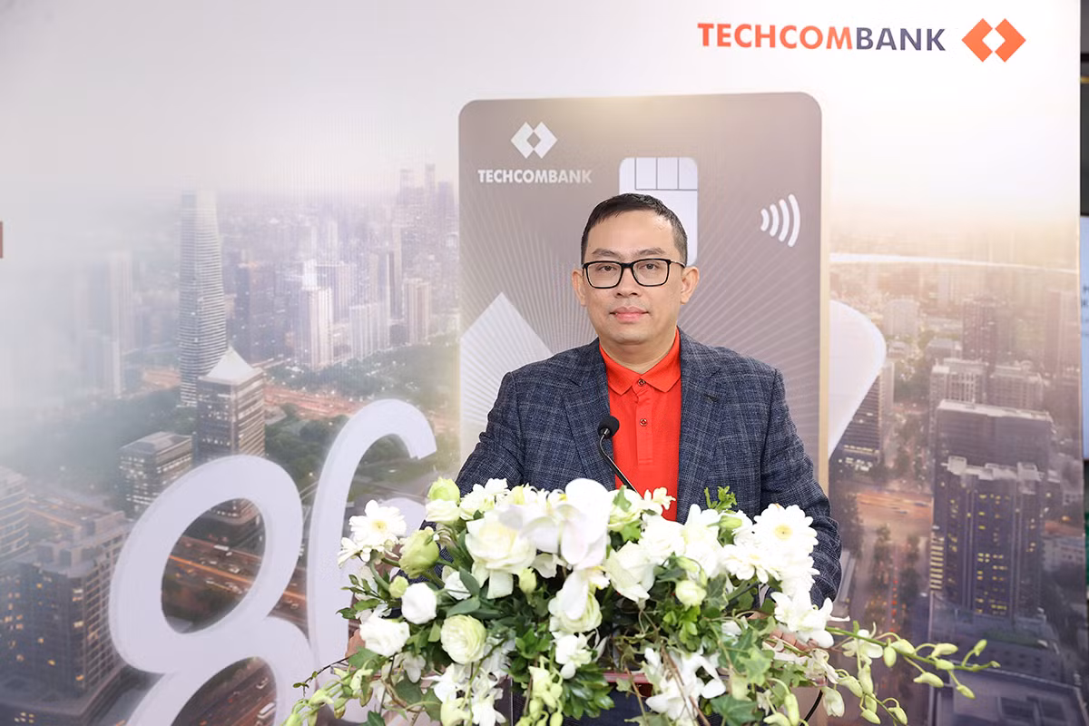 Techcombank Visa Business Platinum, miễn lãi tối đa tới 86 ngày, hạn mức lên đến 10 tỷ đồng -0