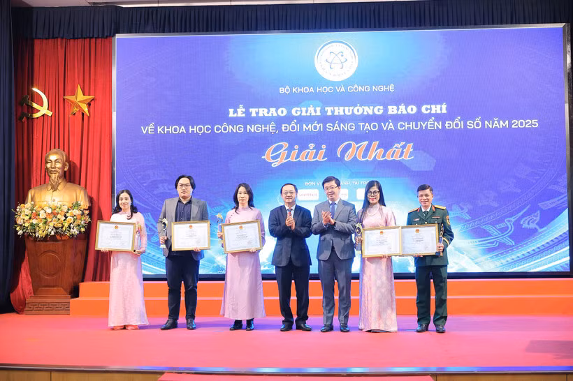 Tác phẩm “Ẩn náu” của Truyền hình Công an nhân dân đạt giải Ba Giải thưởng báo chí về Khoa học và Công nghệ -0