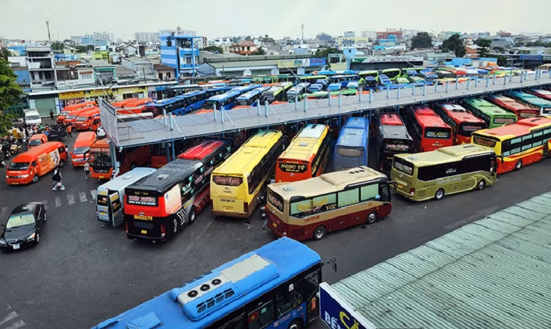TP Hồ Chí Minh: Vé xe, tàu nóng dịp cao điểm Tết Bính Ngọ 2026 -0