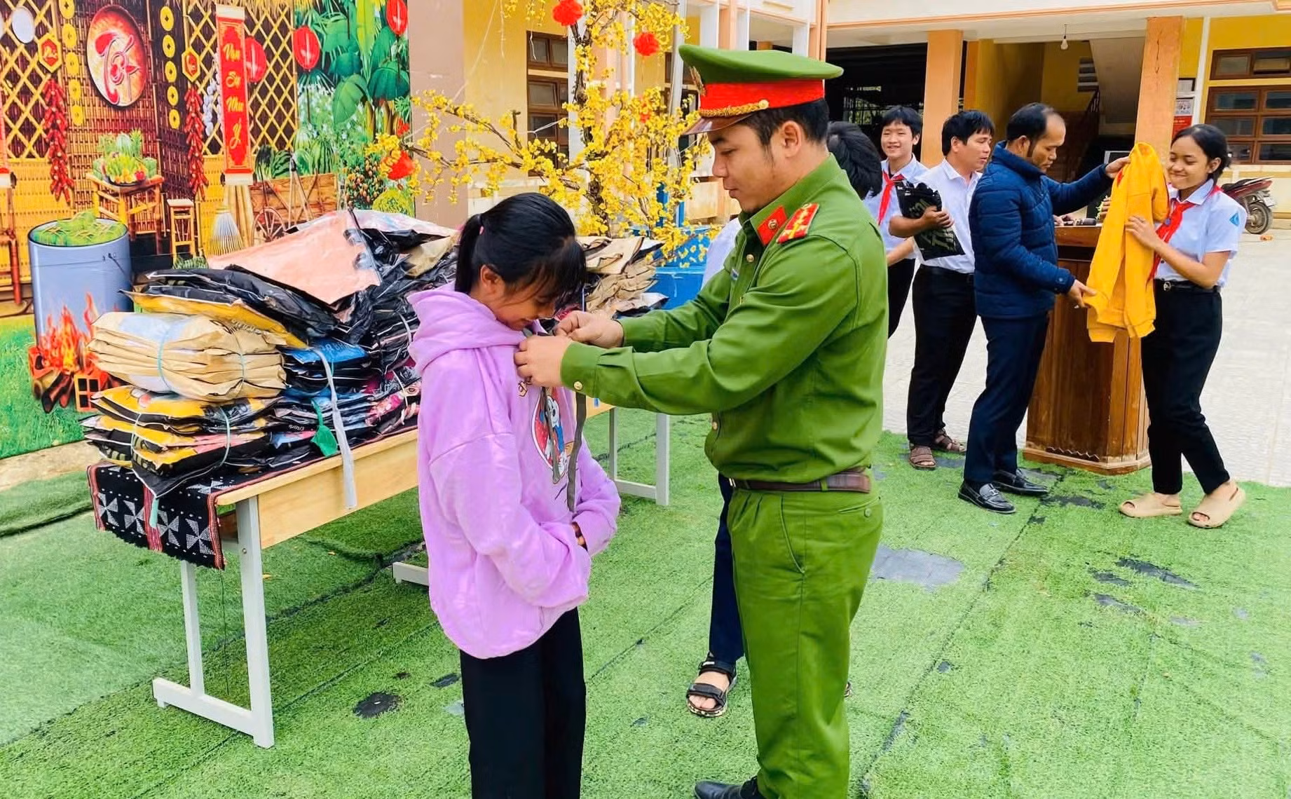 Công an cấp xã “Gần dân nhất” với nhiều hoạt động ý nghĩa, nhân văn -0