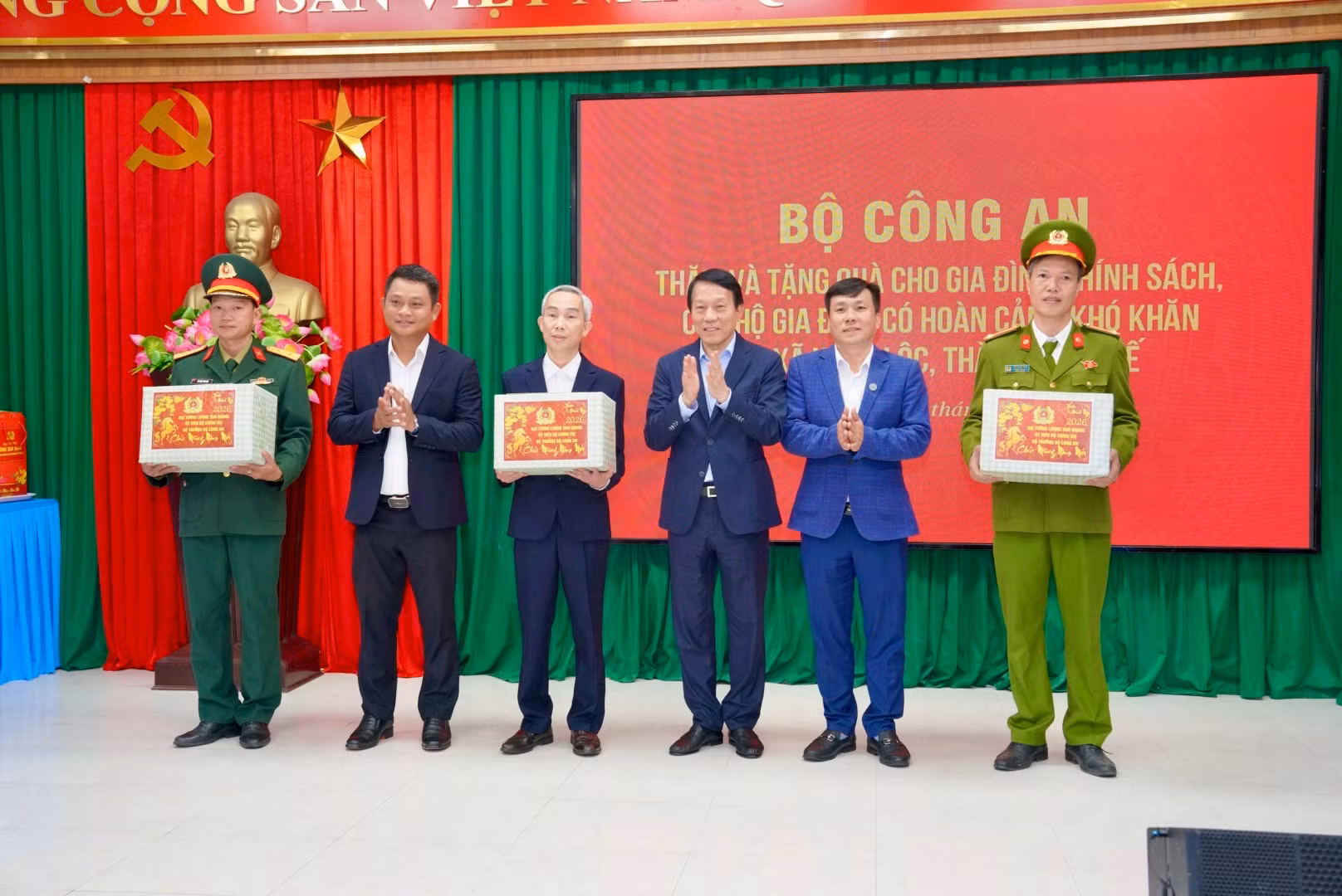 Bộ trưởng Lương Tam Quang giám sát, kiểm tra công tác bầu cử tại TP Huế -0