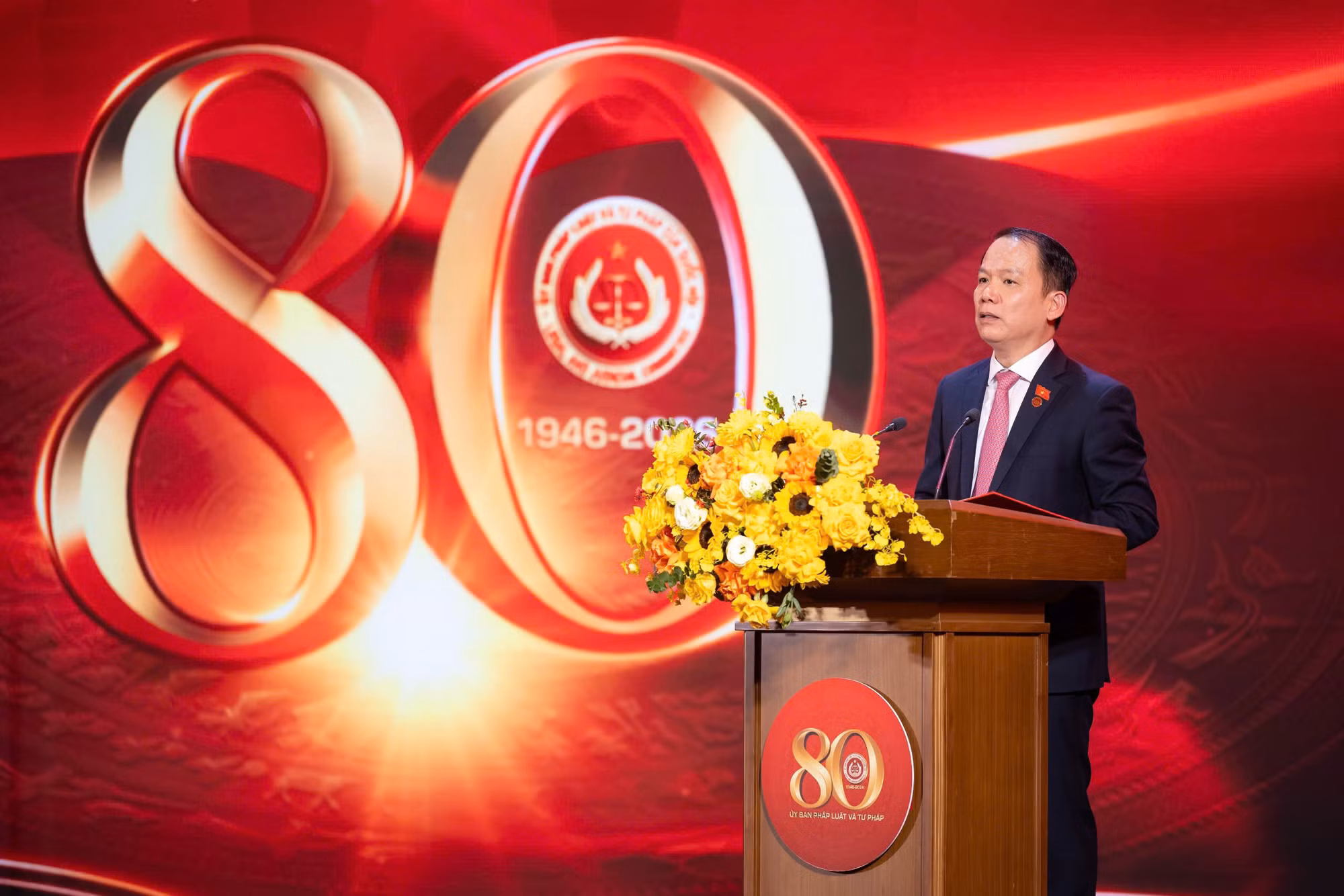 Ủy ban Pháp luật và Tư pháp của Quốc hội vinh dự đón nhận Huân chương Lao động hạng Nhì -0