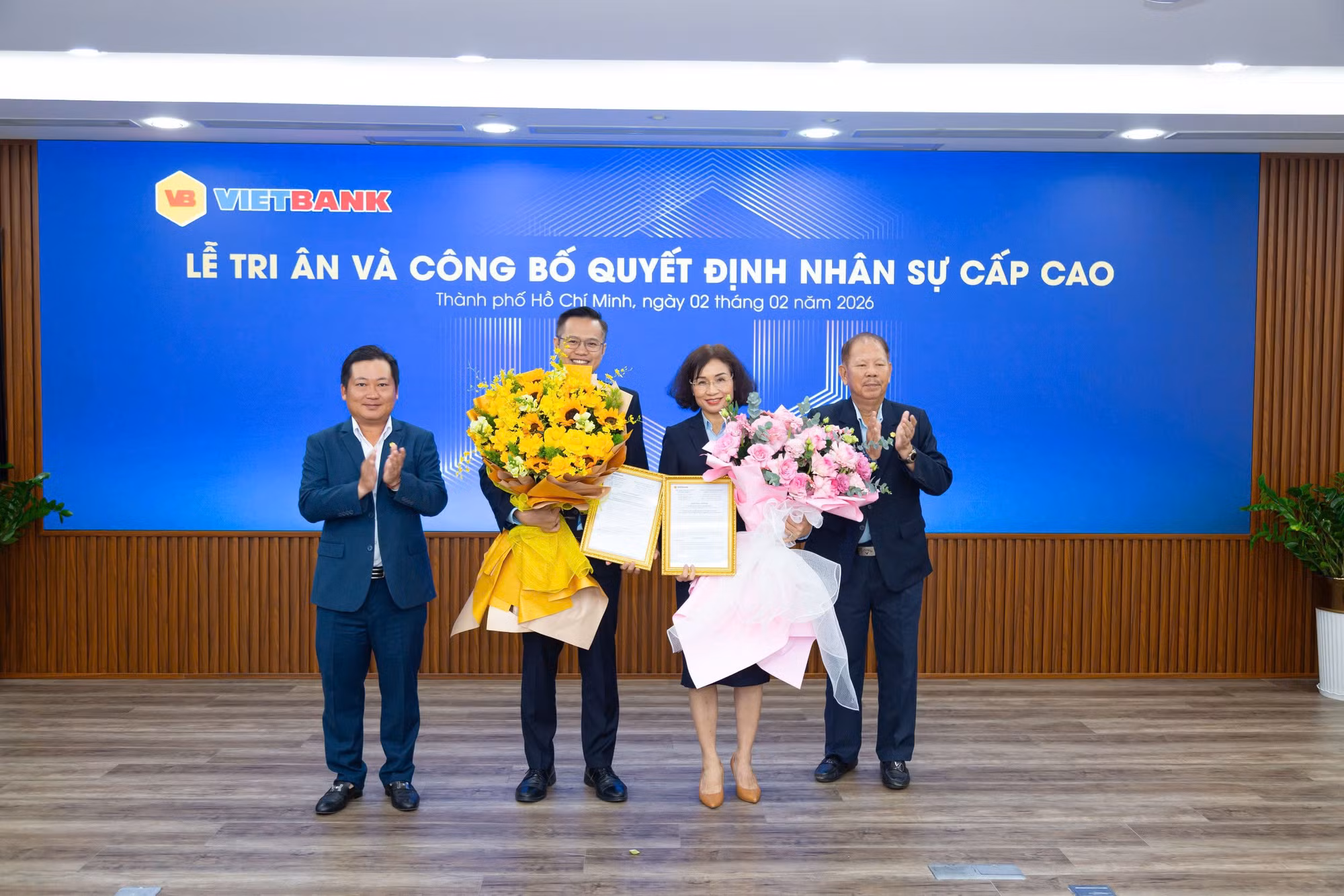 Vietbank tri ân và kiện toàn bộ máy nhân sự cấp cao -0