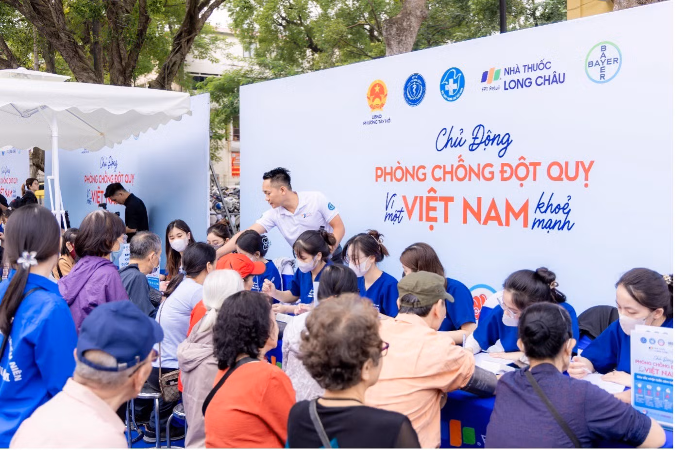 Long Châu và Bayer phối hợp Bộ Y tế triển khai chương trình phòng, chống đột quỵ giai đoạn 2025 – 2030 -0
