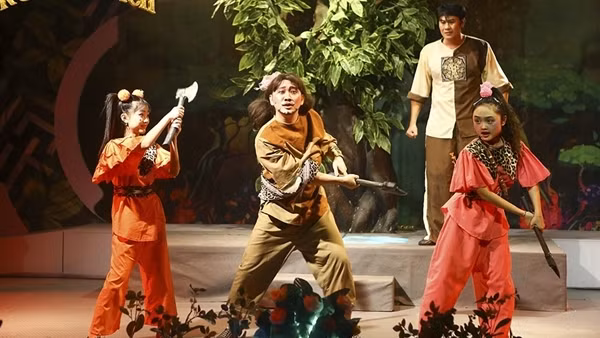 Sân khấu kịch Tết phía Nam: Đa dạng sắc màu
