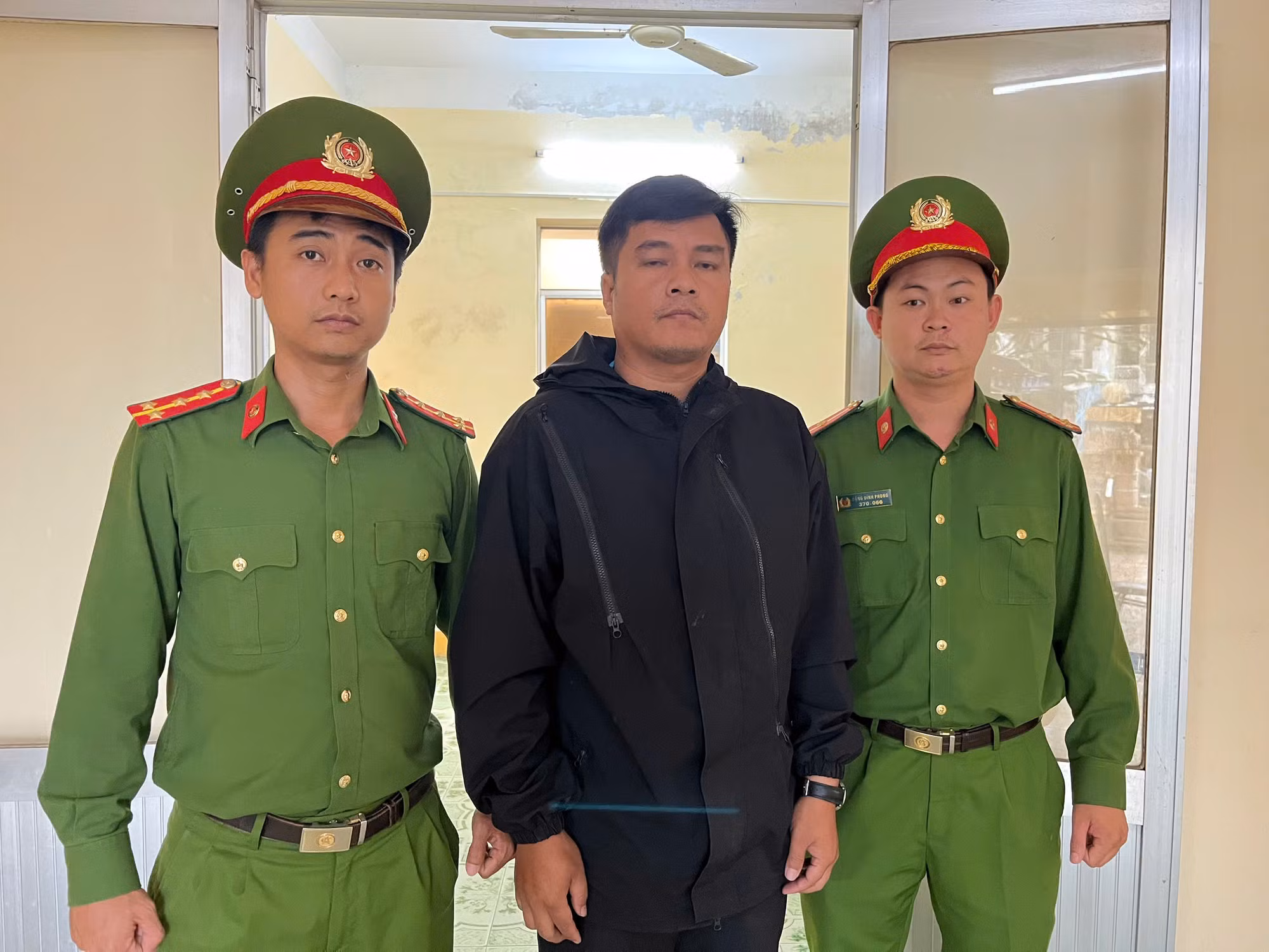 Khởi tố đối tượng mượn Zalo nhóm để bịa đặt thông tin xúc phạm tập thể và cá nhân -0