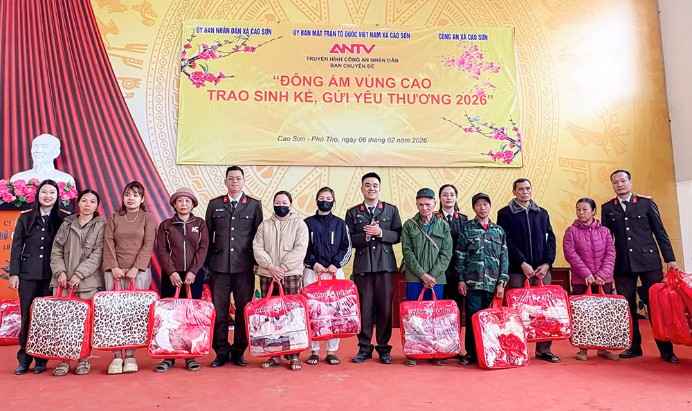 Từ&nbsp;