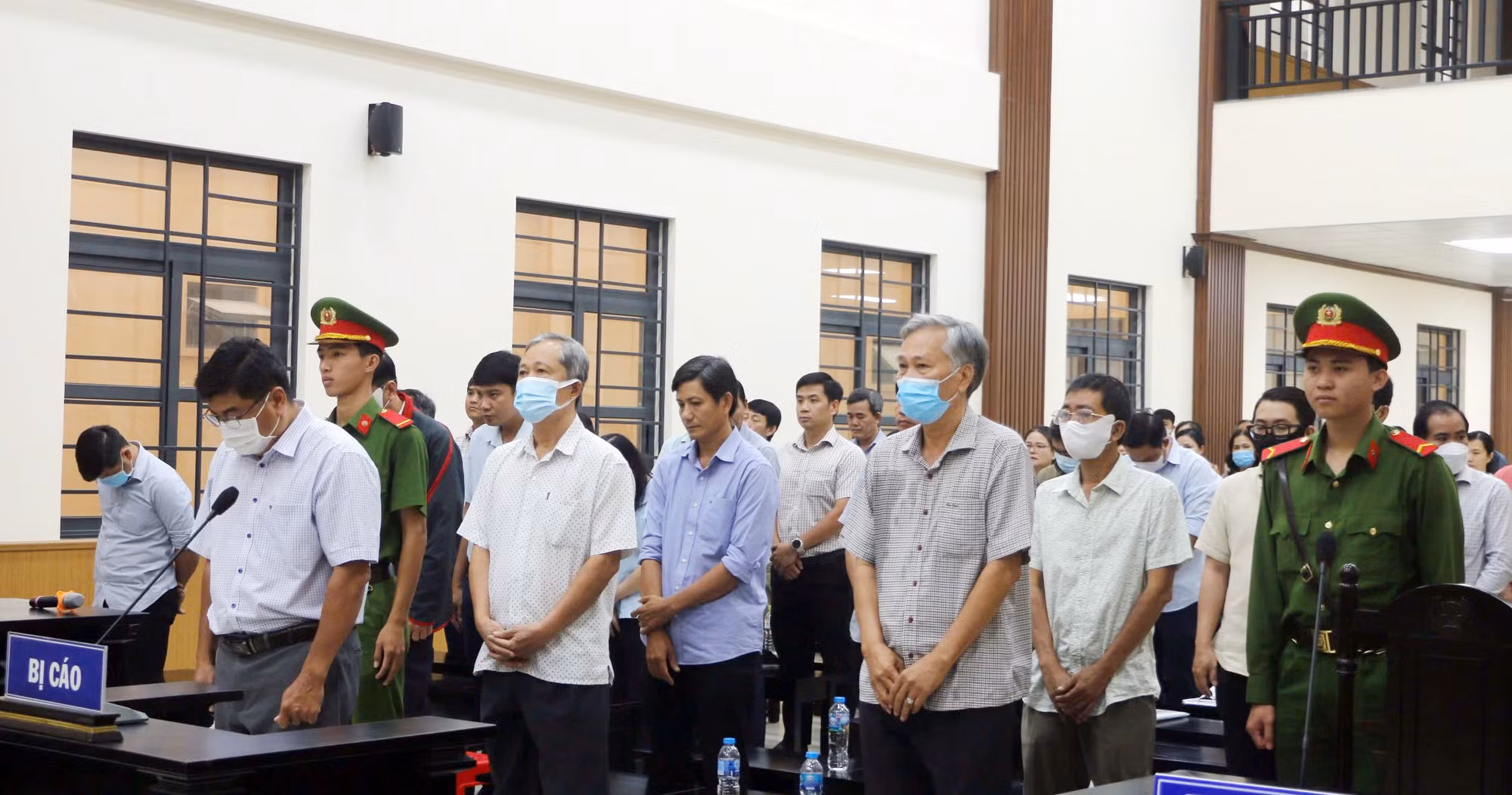 3 cựu Phó Chủ tịch TP Long Xuyên (cũ) lĩnh án do ký khống hồ sơ cấp đất tái định cư -0