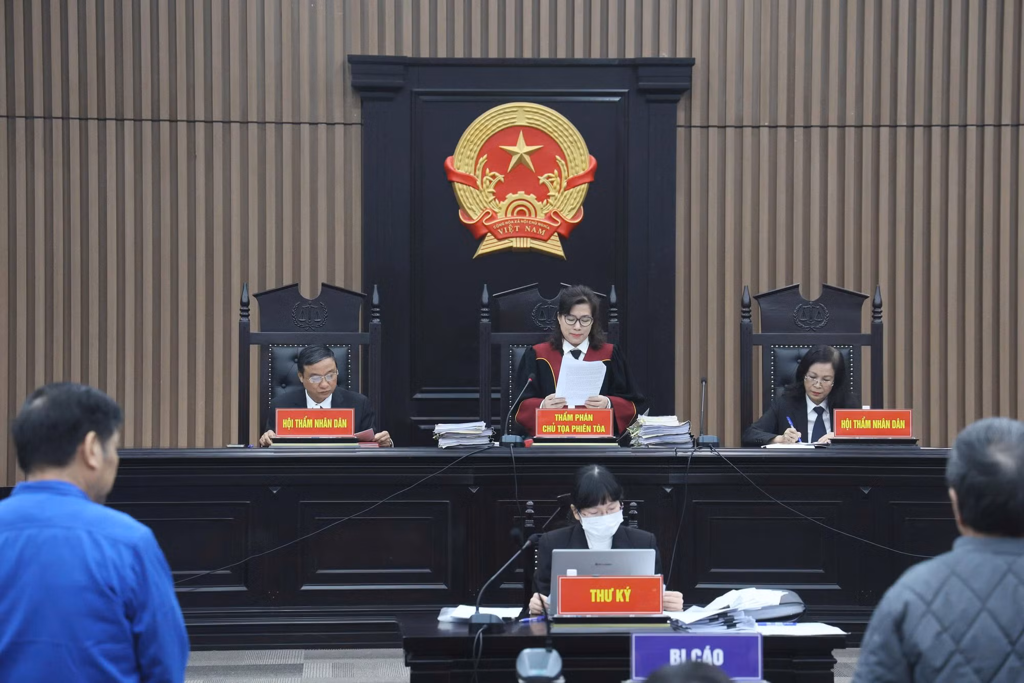 Cựu Tổng Giám đốc VICEM bị tuyên phạt 15 năm tù -0